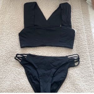 LSpace bikini set. Parker top and classic coverage bottom. Size Medium.